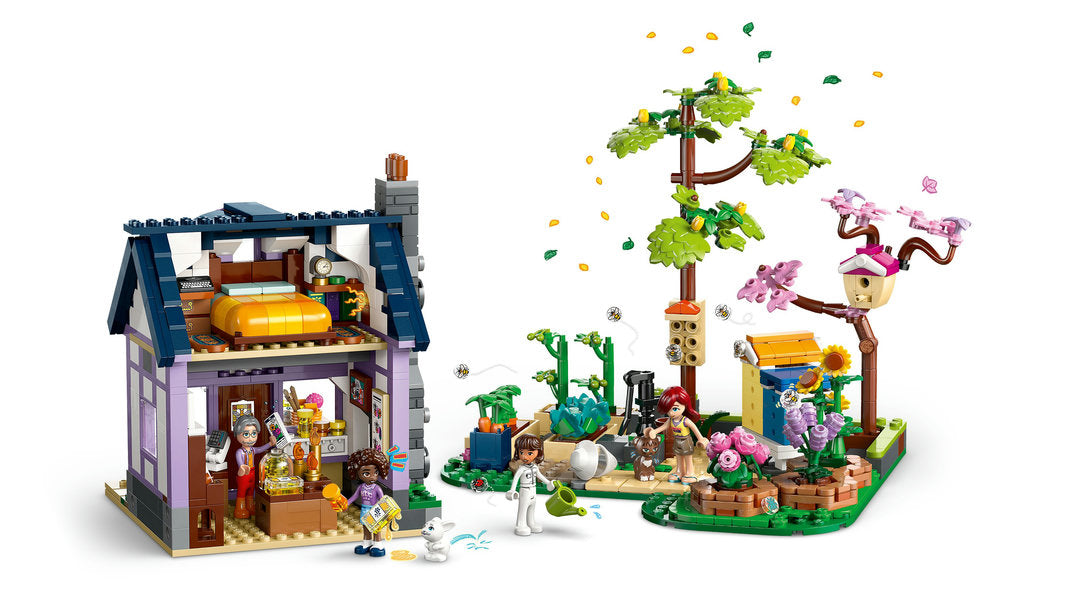 42669 LEGO® Beekeepers' House and Flower Garden