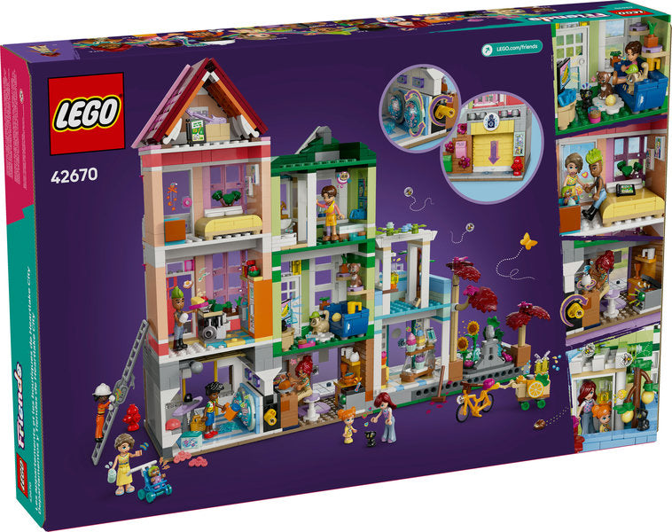 42670 LEGO® Heartlake City Apartments and Stores