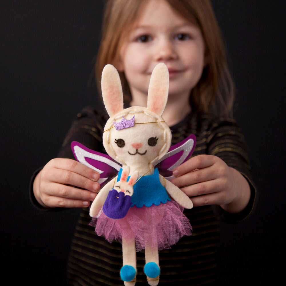CRAFT-TASTIC® MAKE A BUNNY FRIEND