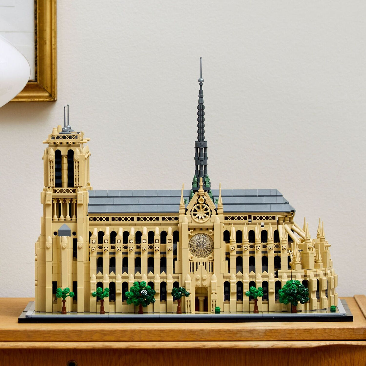 21061 LEGO® Architecture: Notre-Dame de Paris