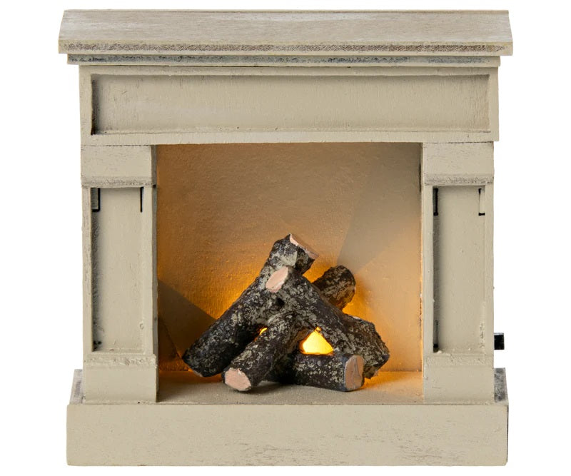 Off White Fireplace: Mouse