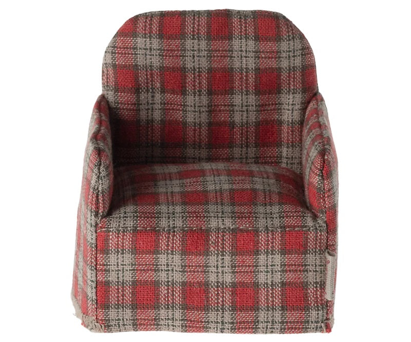 Red Checker Chair: Mouse