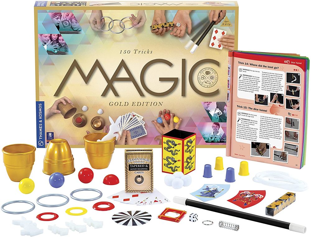 Magic Gold Edition Set - 150 Tricks with packaging and components on a white background