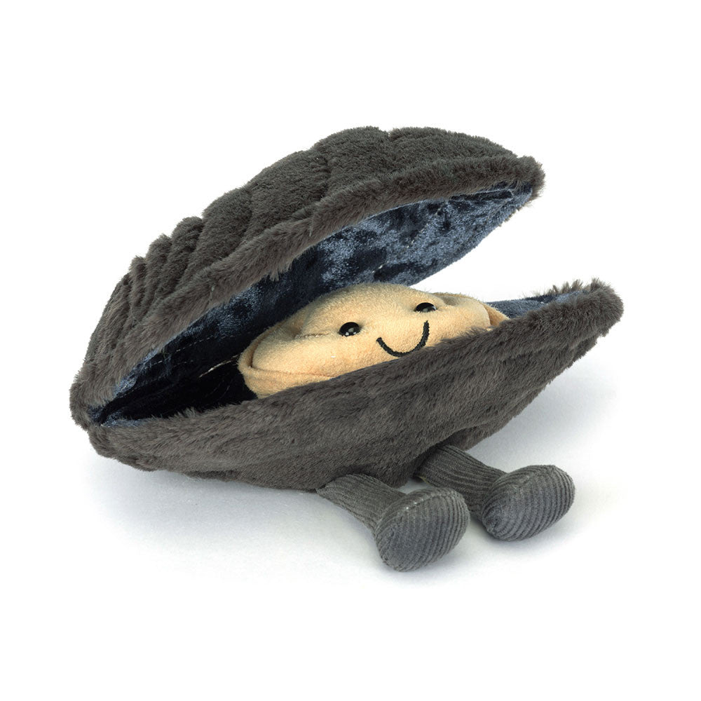 Plush toy Amuseables Michelle Mussel with a smiling face on a white background