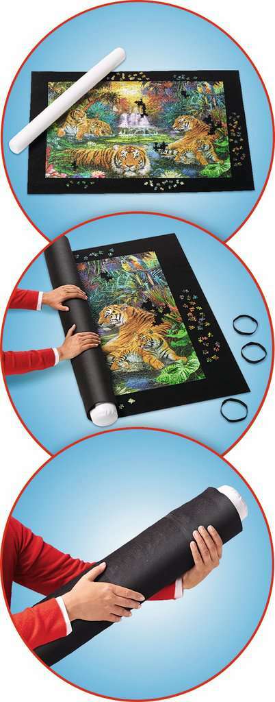 Roll Your Puzzle XXL pad  with tiger illustration on a blue background